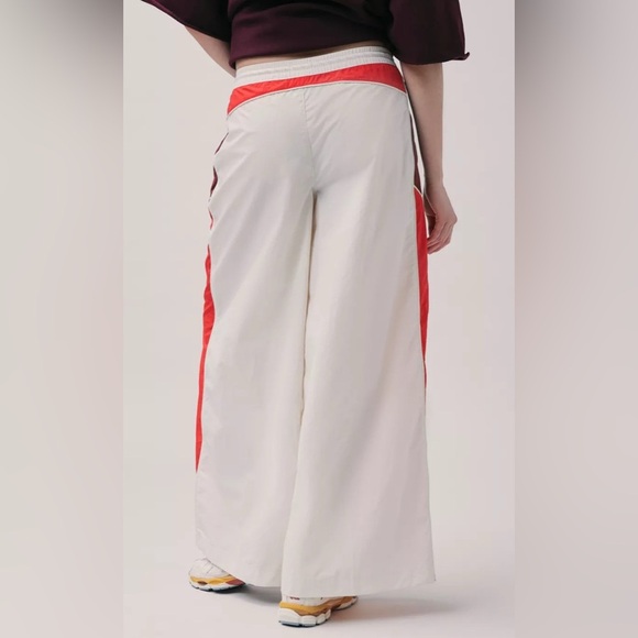 URBAN OUTFITTERS BDG ADRIENNE NYLON WIDE LEG TRACK PANTS NWOT SIZE SMALL UO FP - Picture 8 of 9